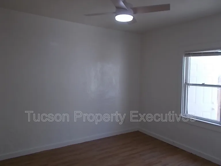 3350 N Chapel Ave — Photo 18