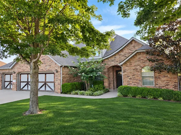 2607 Churchill Dr, Bartlesville, OK 74006