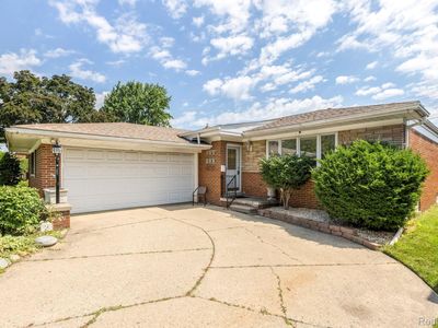 8571 Linda St, Warren, MI, 48093