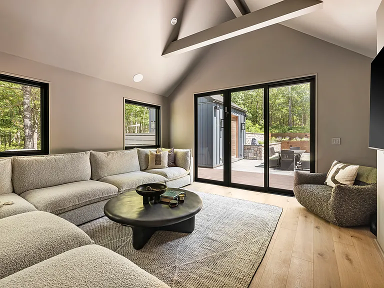 544 Wainscott Northwest Rd — Photo 11
