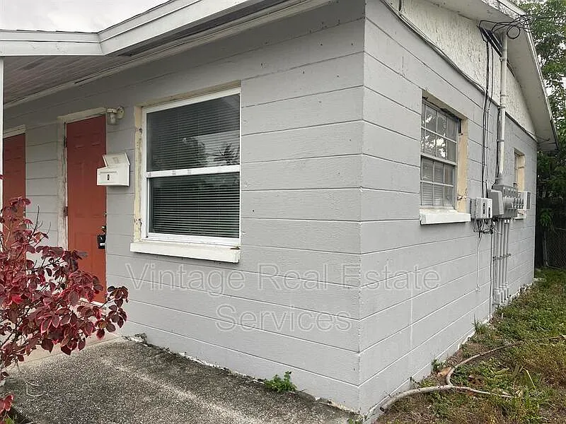 1 bed, 1.0 bath, 450 sqft, $1,000 — Photo 2