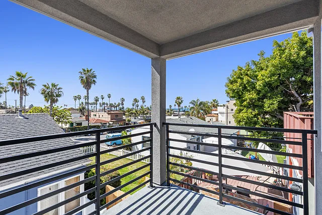 4648 Point Loma Ave #7 — Photo 6