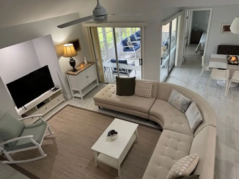 3355 Timberwood Cir