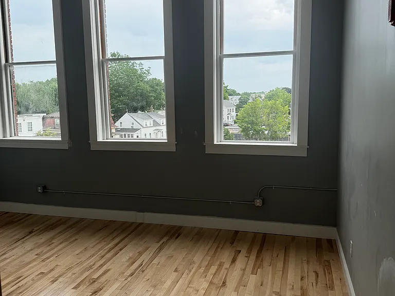 75 N Main St — Photo 5
