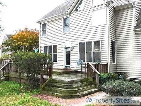 3rd image of 4104 Bishops Pl