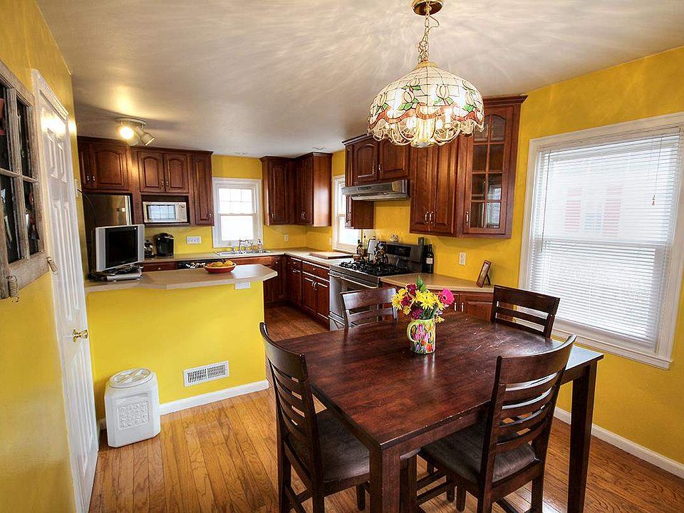 1st image of 1527 McKinley Ave