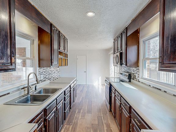 3rd image of 6740 Guess Rd