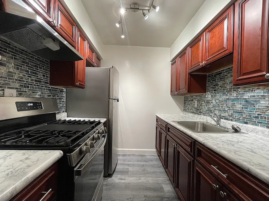 677 Marcy Avenue — Photo 3