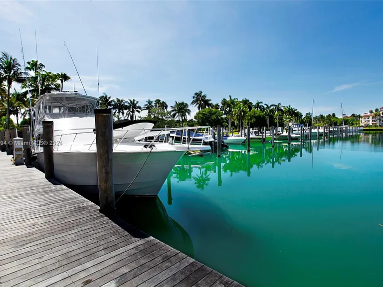 19117 Fisher Island Dr #19117 — Photo 40