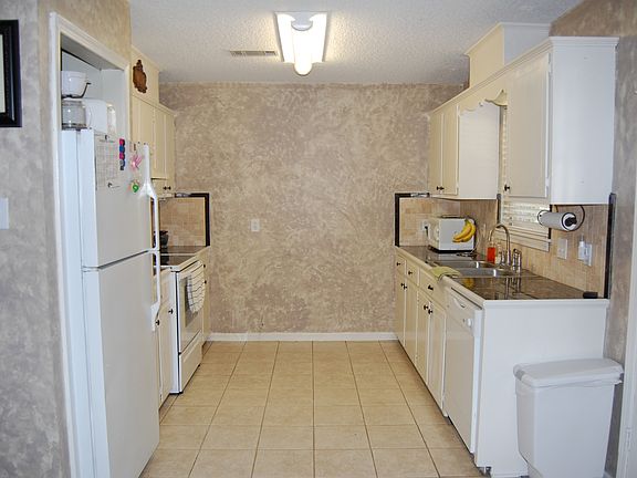 2nd image of 11043 Norway Pine Dr
