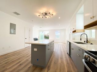 3001 S Cloverdale Ave, Los Angeles, CA 90016