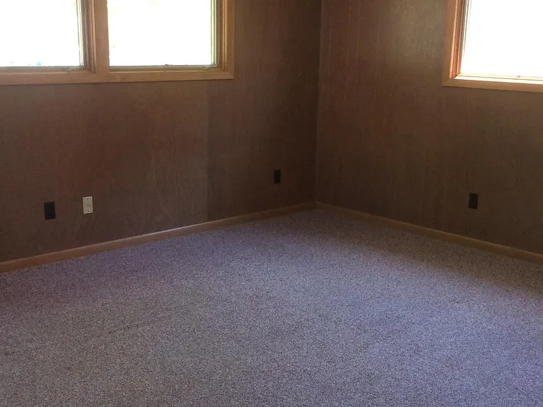 230 Riverview Ave — Photo 11
