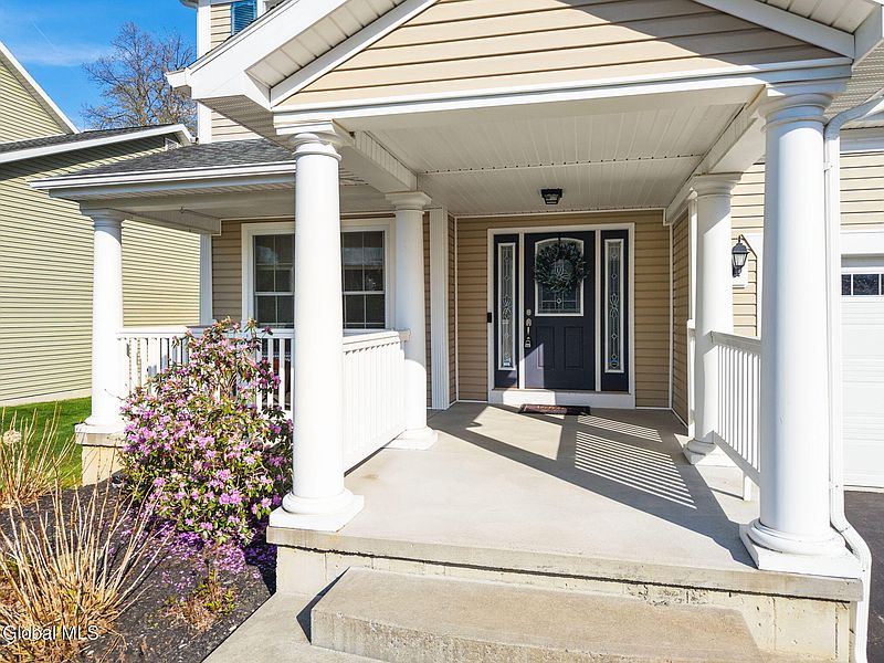 2nd image of 34 Lancaster Court