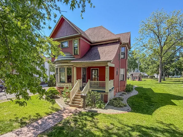 444 E Center St, Paxton, IL 60957