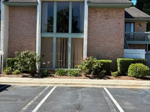 6401 Habersham Street, Savannah, GA 31405