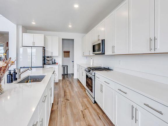 5th image of 3218 S Hollow Way