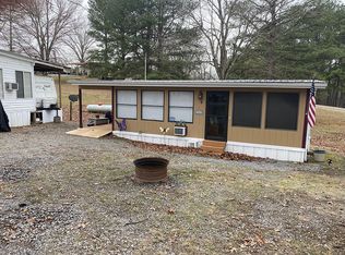 9 Lakeview Cabins Dr, New Concord, KY 42076