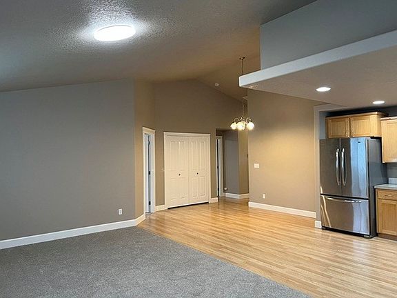 3rd image of 226 Helton Way SE