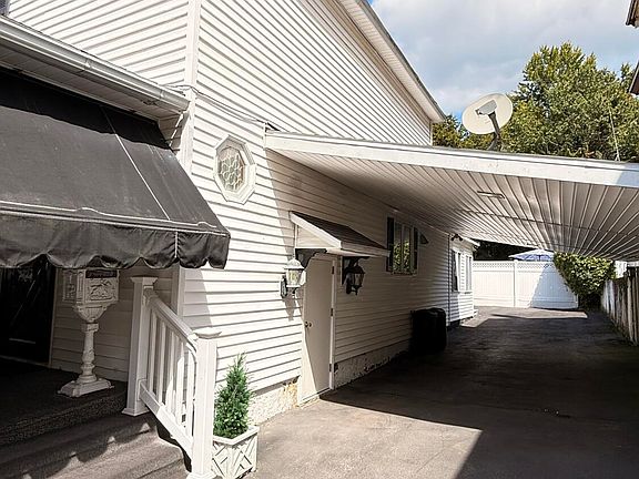 2nd image of 171 Lincoln Ave