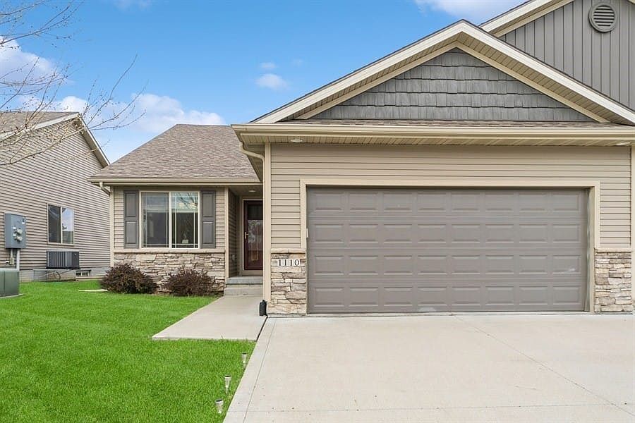 1110 NE 15th Lane
