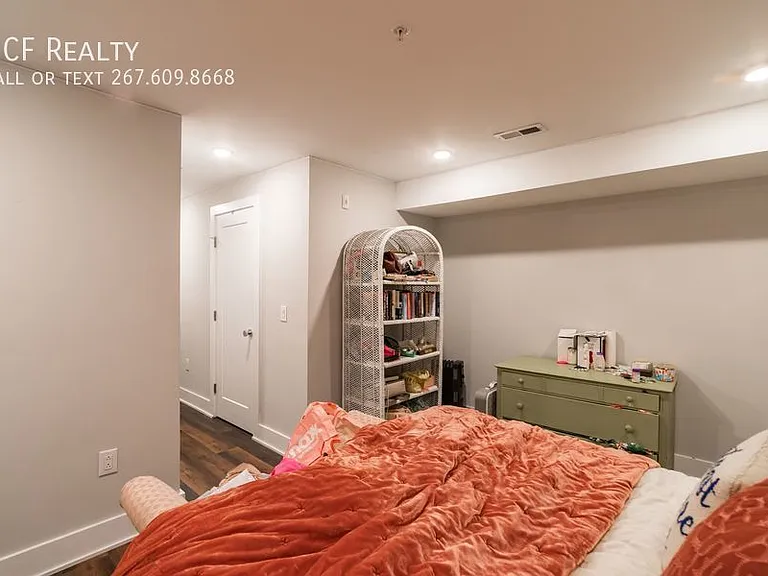 711 N 16th St #1 — Photo 24
