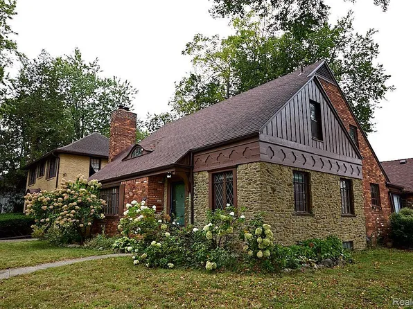 14961 Warwick St, Detroit, MI 48223