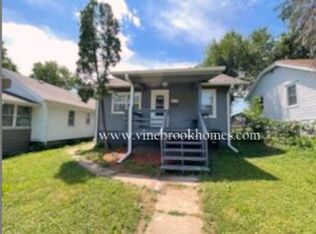 4615 Grand Ave, Omaha, NE 68104