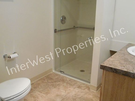 4th image of 12408-12414 SE Ivon St #12414A