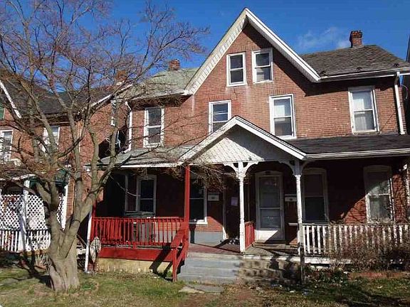 2nd image of 541 Olive St