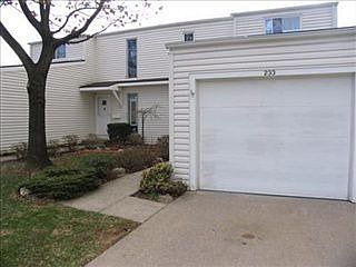5th image of 233 Deepwood Dr