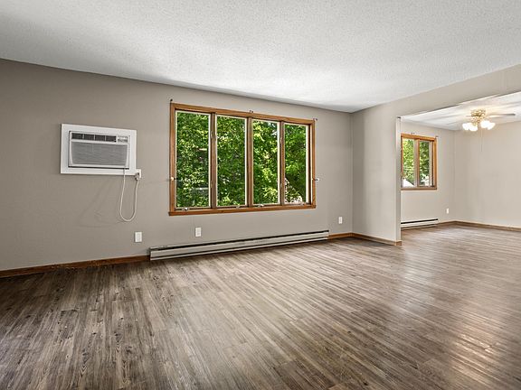 2nd image of 901 8th Ave N APT 201