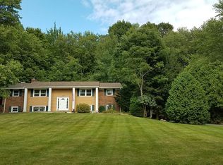 155 Melody Dr, Akron, OH