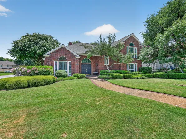 4305 Green Meadow St E, Colleyville, TX 76034