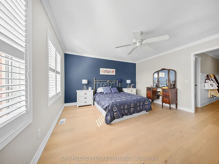 95 Kerr St W #2 — Photo 27