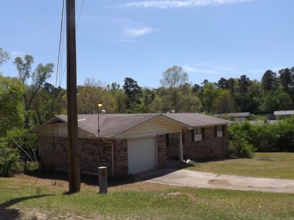3rd image of 120 Green Acres Ter