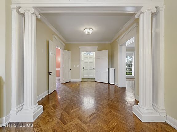 5th image of 2870 Sheridan Pl