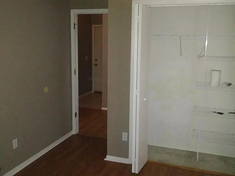 1505 Crescent St — Photo 18