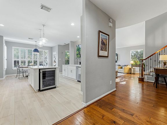 3rd image of 2603 Farleigh Ln