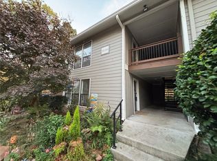 501 Park Ridge Cir, Marietta, GA 30068