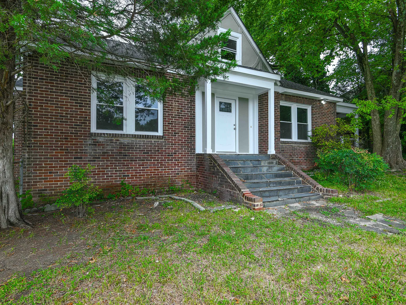 3 bed, 1675 sqft, $2,200 — Photo 3