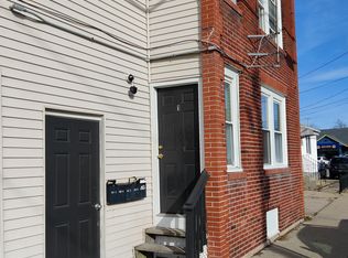442 Central Ave APT 1, Pawtucket, RI 02861