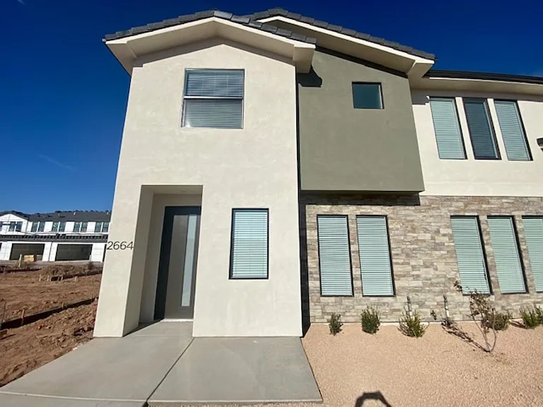 2664 E Gray Birch Dr — Photo 1