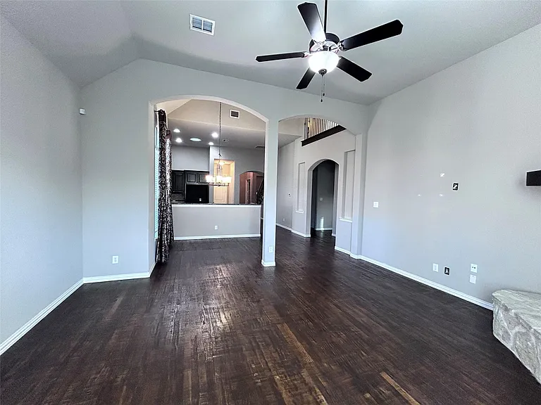 902 Panther Ln — Photo 15