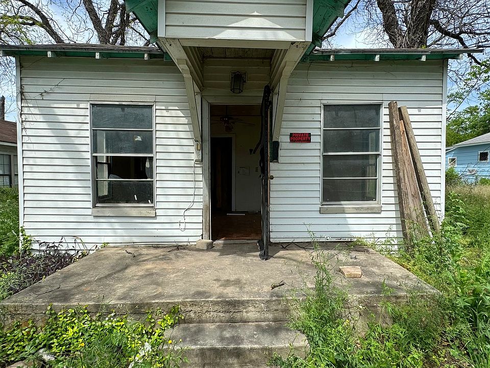 1st image of 435 CONNER ST