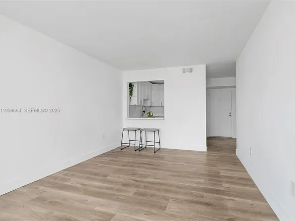 1800 NW 24th Ave APT 912, Miami, FL 33125