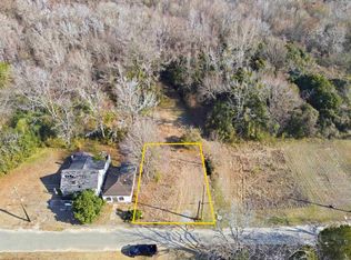 128 Lake St., Lake City, SC 29560