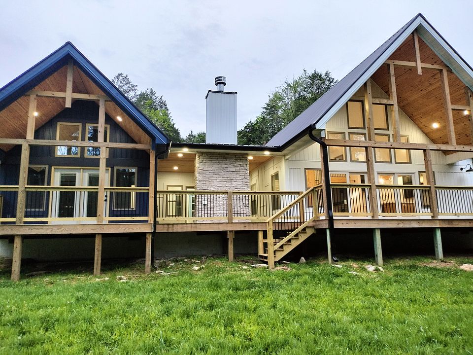 1st image of 450 Pavilion Rd
