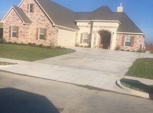 203 Indian Trails Rd, Riesel, TX 76682