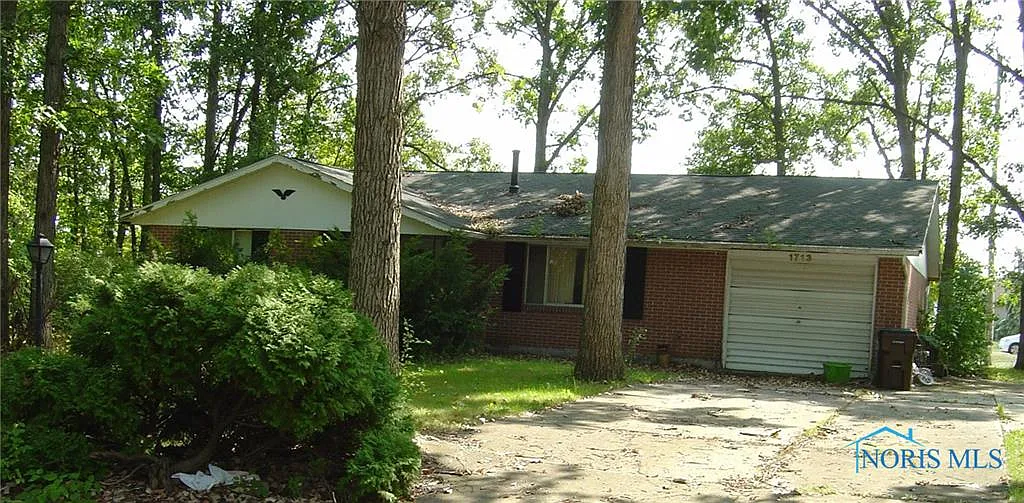 1713 Ralvan Dr photo 1