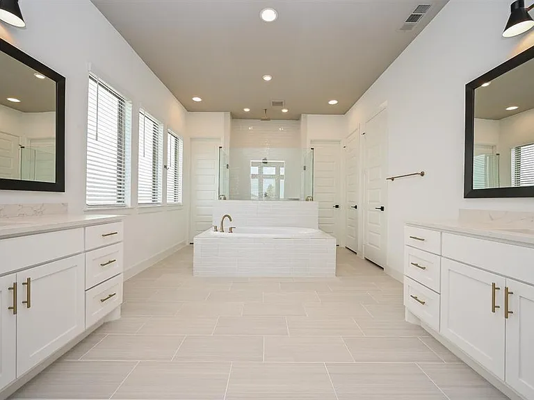 22310 Understory Ct — Photo 22